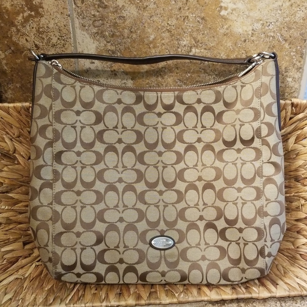 Coach shoulder bag